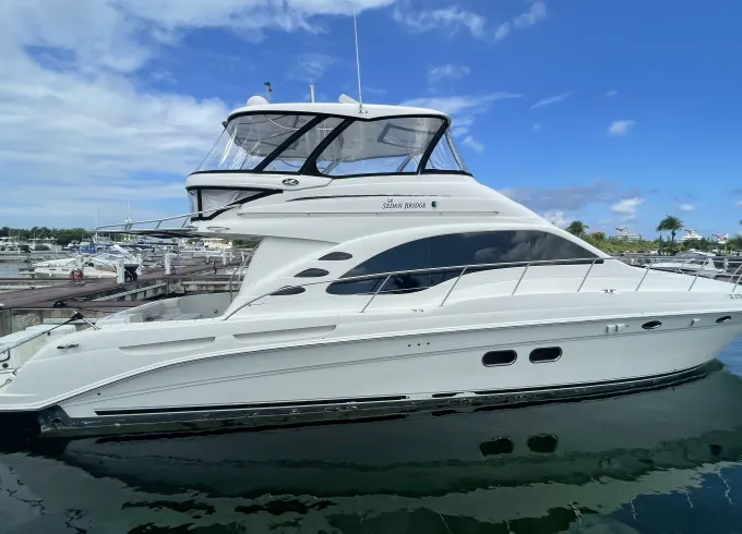Rent 58' Sea Ray Yacht Sedan Bridge. Visit El Cielo Cozumel. All Inclusive