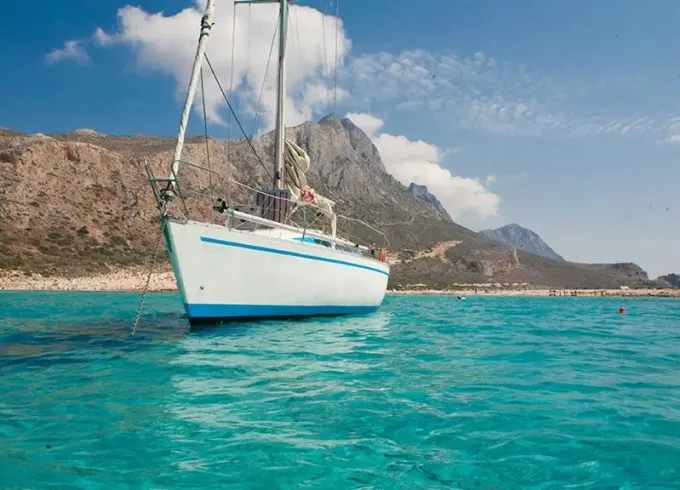 Charter 36' Cruising Monohull in Kissamos, Trachilos, Chania, Greece