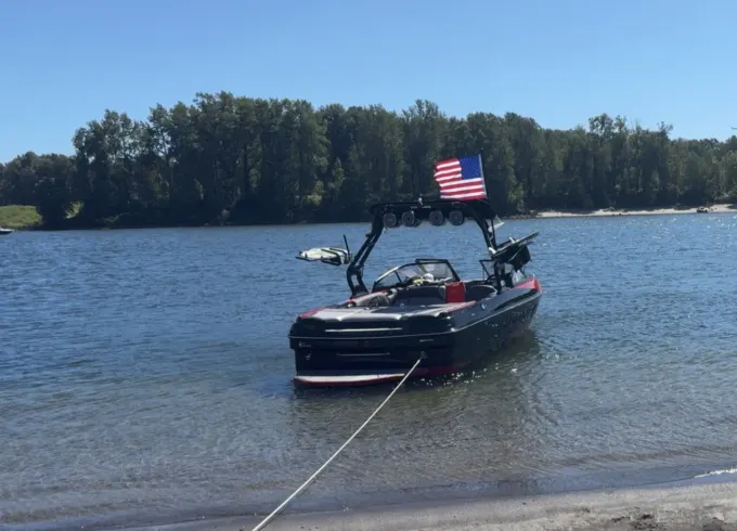 Moomba Wake Boat For Rent in Gresham, Oregon!