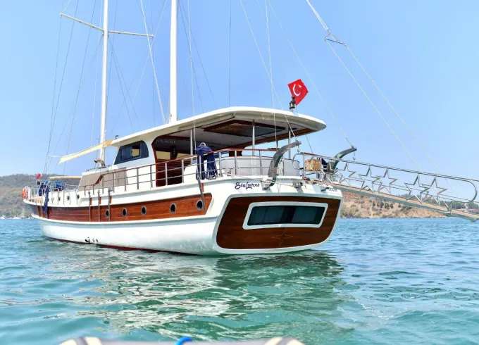 Luxury gulet with a capacity of 10 people in Gocek region(2022 Model)