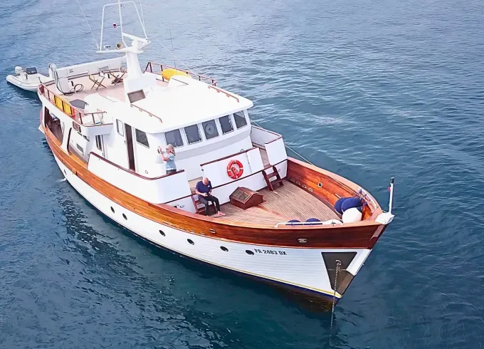 White Lotus Navetta 22 Meters