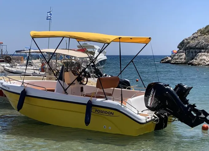 Your adventure begins on the waves – rent with us and create memories