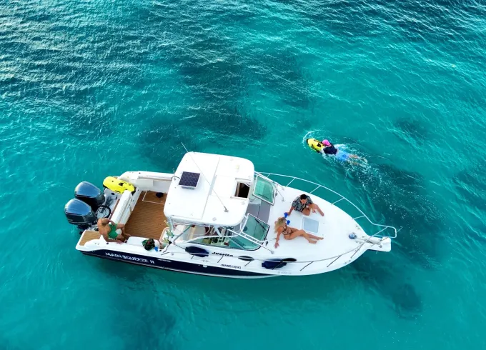 MainSqueeze-Private Boat Charters🏝️🇯🇲Rum Punch, snorkeling,Music included.
