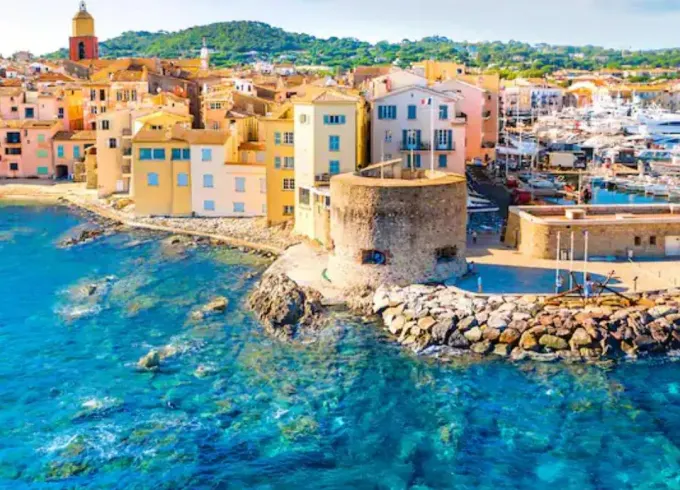 Sailing cruise between Porquerolles and Saint Tropez