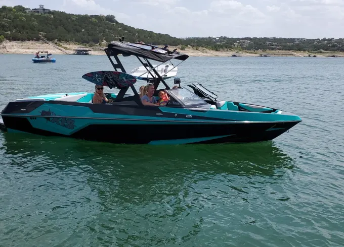 New Axis T23 Bowrider Rental on Lake Travis, Texas