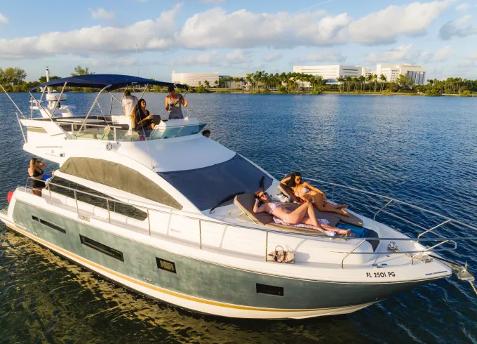 NEW 45' FARLINE SQUADRON - LUXURY YACHTING IN THE HEART OF EDGEWATER / VENETIAN!