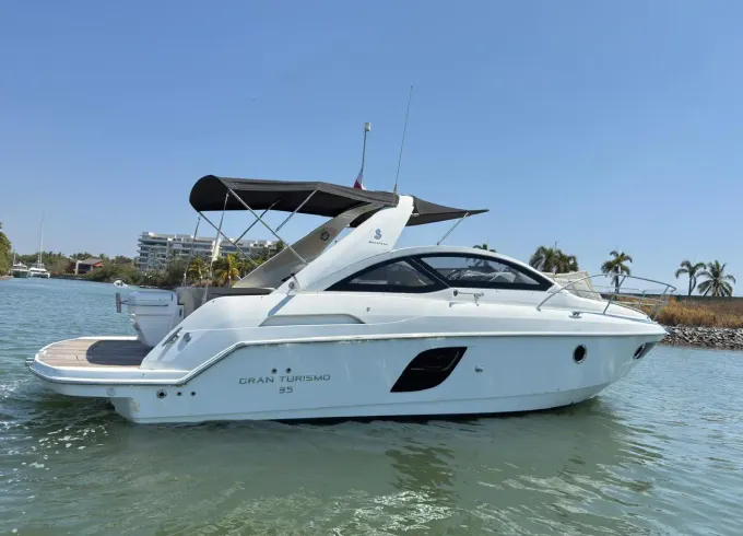 QUIET UNO GT35 - Beneteau Gran Turismo Performance Cruiser | Puerto Vallarta