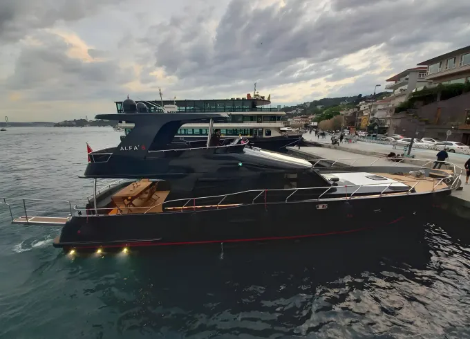 Explore the Amazing View  with a Luxury Yacht in Istanbul