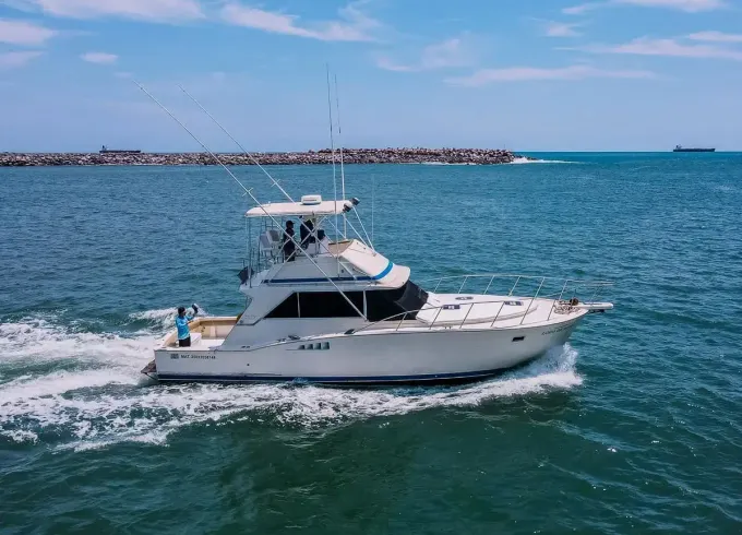 Chris Craft 42ft Yacht & Sportfishing Yacht for Charter in Mazatlan