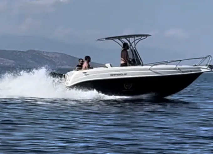 Private luxury speed boat with skipper