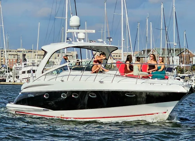 Luxury Charleston Doral 50ft Yacht Charter with Crew