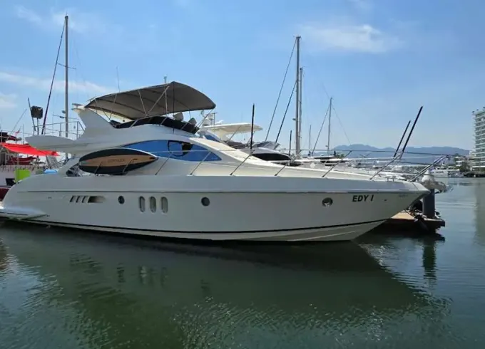 59' Azimut Yacht | Snorkel + Fishing + Bring Your Own Food | Up to 20 Guests