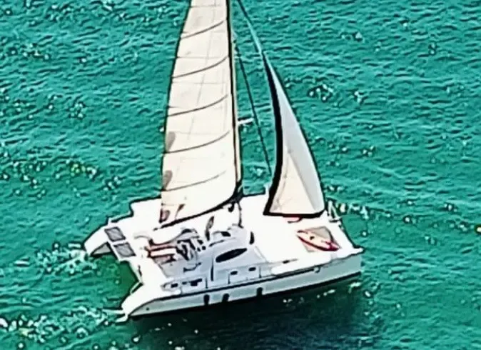 43 foot catamaran for up to 15 passengers