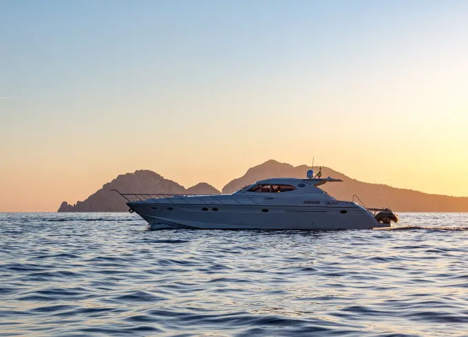 60' Rizzardi Power Mega Yacht Rental in Piano di Sorrento, Campania