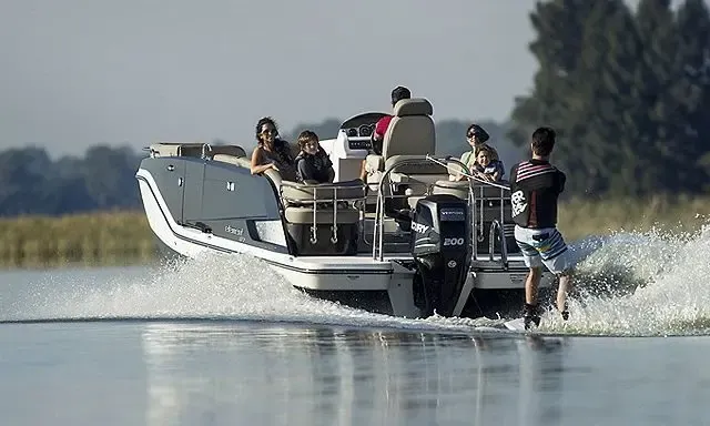Laughlin: Pontoon Boat for charter!