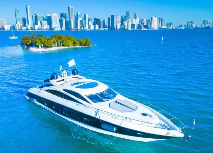 Miami in Style: 82' Predator "The Gambler" Sunseeker!
