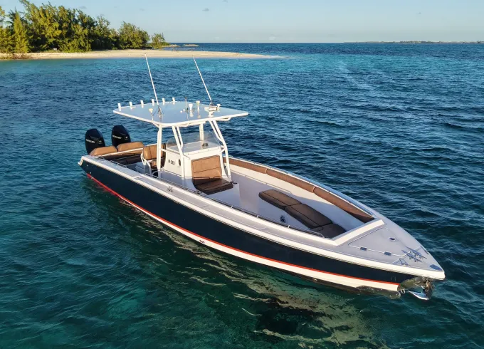 35ft Marlago for Charter Snorkeling, pigs, turtles & more Nassau, Bahamas