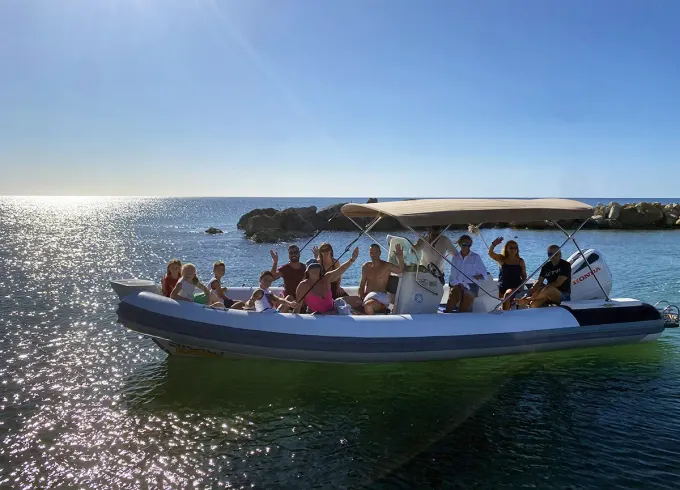 RIB 798 - Inflatable boat with Skipper 27ft 200hp