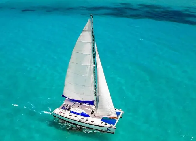 Charter this  53ft Cruising Catamaran for a Boat Party in Cancún, Quintana Roo