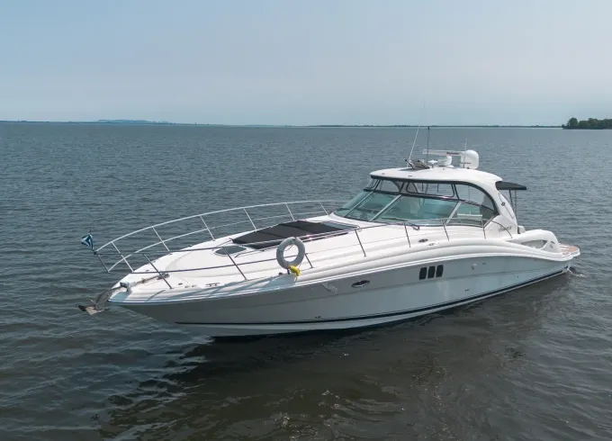 Rent this Beautiful 44' Sea Ray for beautiful Day on St. Lawrence River