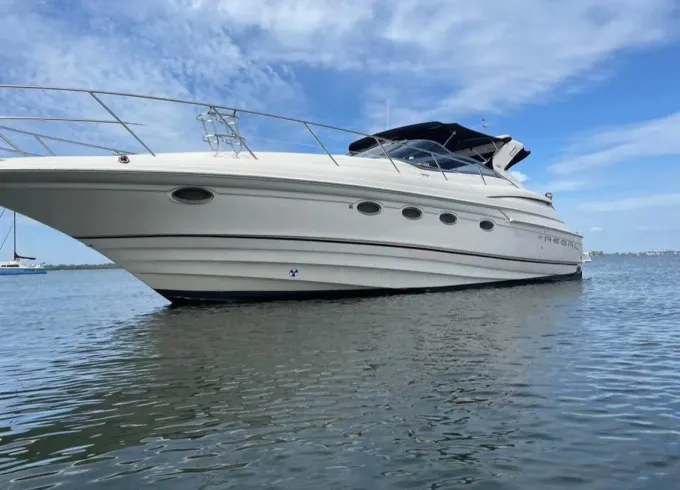 4160 Regal Commodore -Bachelorette Best in the Bay!