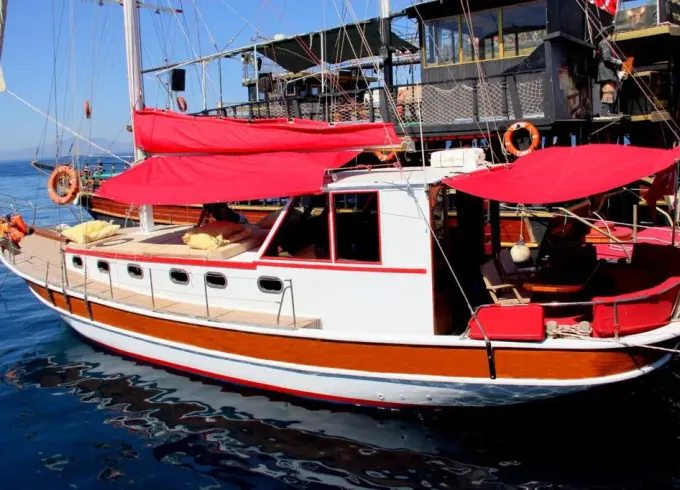 Enjoy a swimming and snorkelling day at most famous bays of Bodrum!