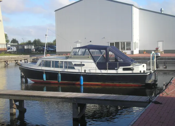 Charter Palomino Motor Yacht in Friesland, Netherlands for up to 6 people