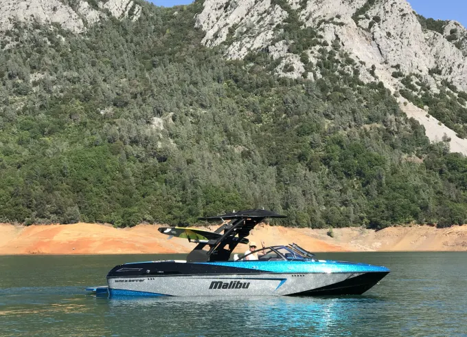 Malibu WakeSetter LSV 23 Powerboat Adventures with Captain!