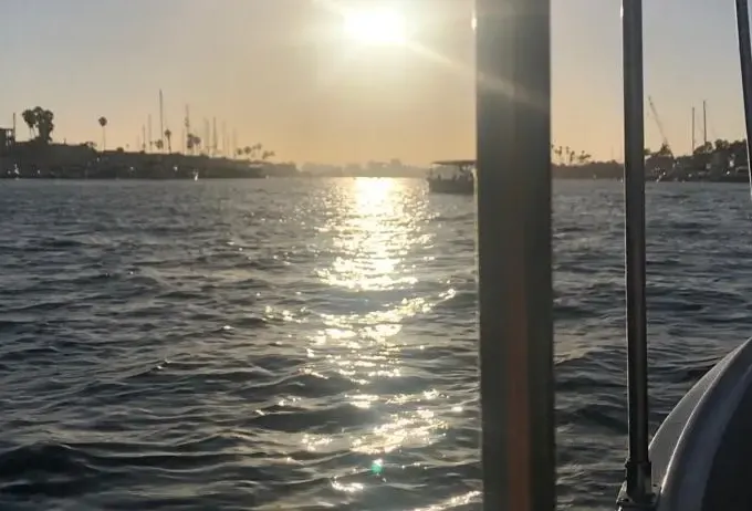 Beautiful 16ft Duffy Boat for 6 People in Long Beach