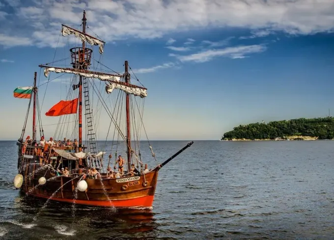 Pirate Ship Tour in Varna coast