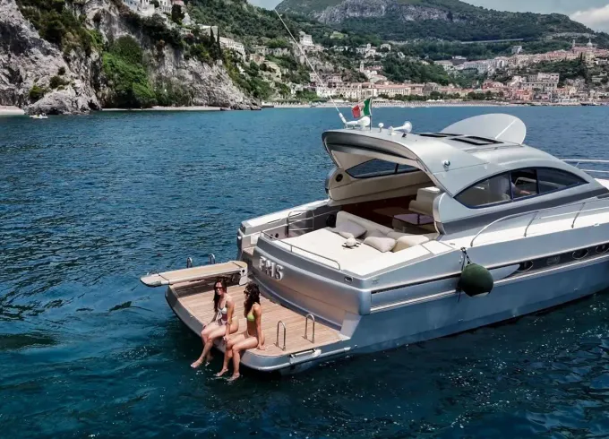 Conam 46 HT Sport Yacht in Amalfi Coast. Sporty and elegant. Really Luxury