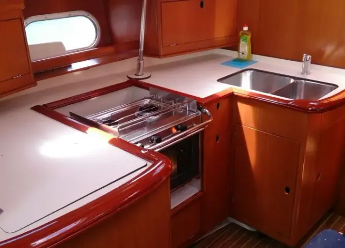 Cruising Monohull rental in Kiel - bareboot und Kojencharter