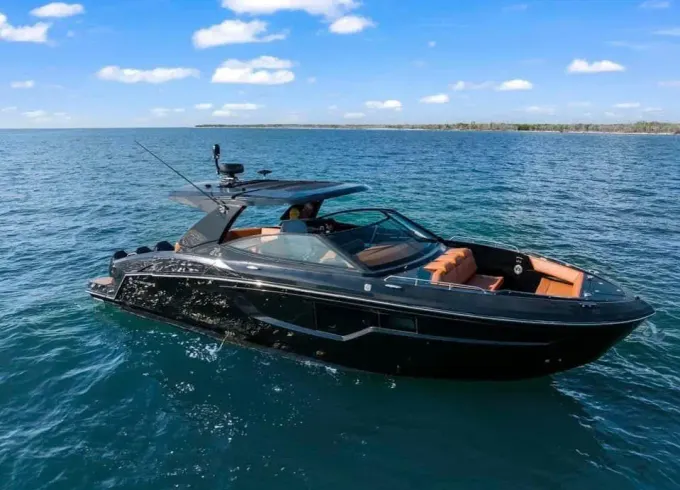 Cruiser Yacht 38 GLS Luxury Charter Day Boat! RATE IS ALL INCLUSIVE!