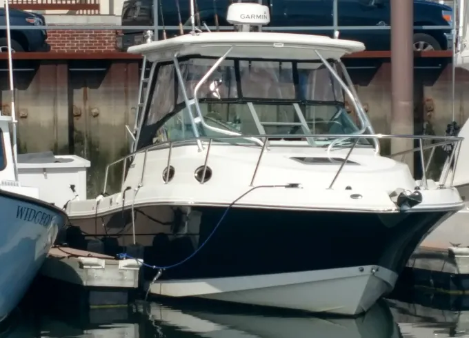 Robalo 31ft Express - Cruising Fun in Boston and Outer Islands
