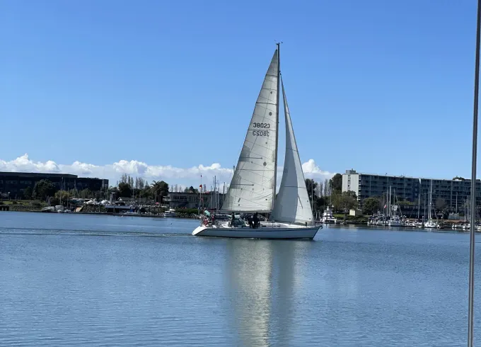 Sail the San Francisco Bay on a Beneteau 45f5 Cruising Monohull