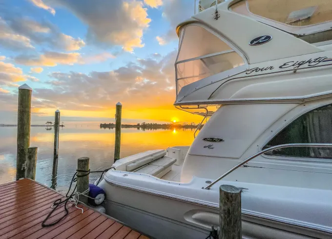 Luxury Private Charter 48' SeaRay Sedan Bridge (Mila Yenin) in Pensacola, Fl