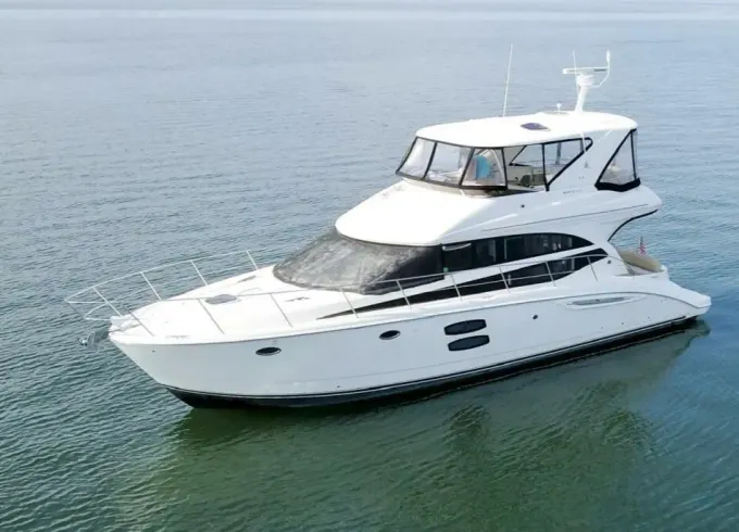 Gorgeous Captained Luxury Yacht Cruiser