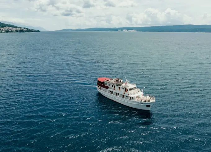 28' Betina Wooden Ship - Private Island Hopping in Croatia!Tours run May–October