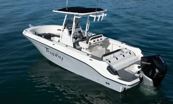 $150 hr | 6 ppl | Center Console Boat