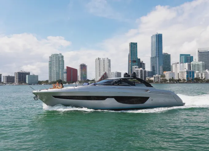Brand New Convertible Riva 76 Bahamas Motor Yacht - NY
