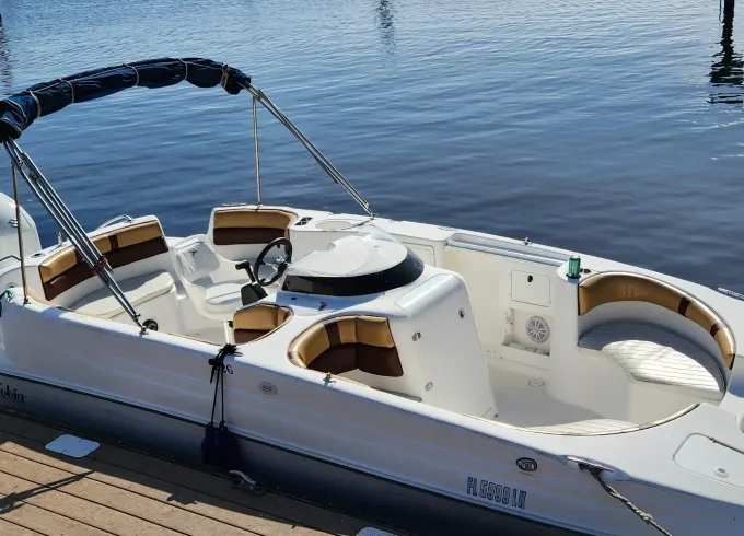22ft Cobia Deck Boat - Great family/fishing/tubing boat 10ppl + Free Tubing