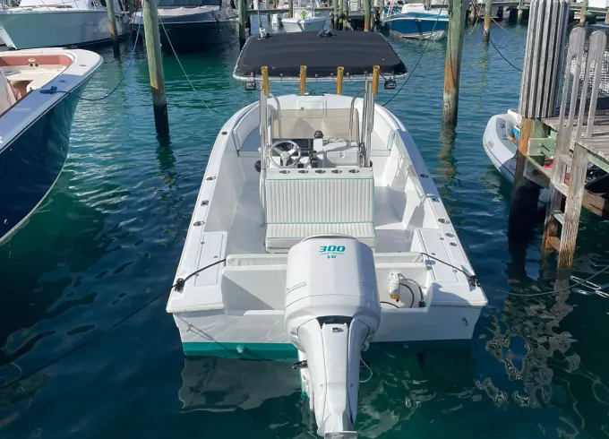 21ft Angler for private charter in Nassau