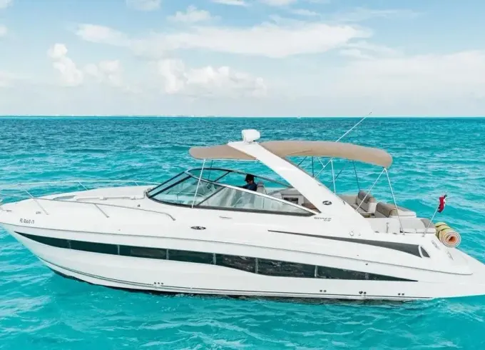 Private 37ft Sea Ray Boat Charter in Cancún for up to 12 Guests