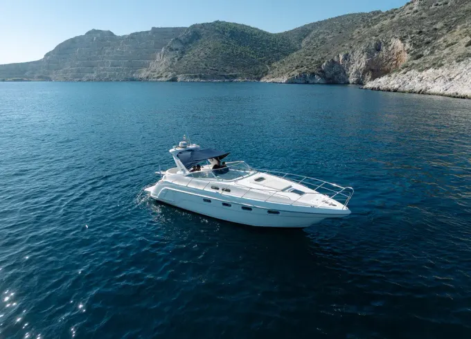 Sealine S37 – Private Luxury Yacht Charter in Mykonos
