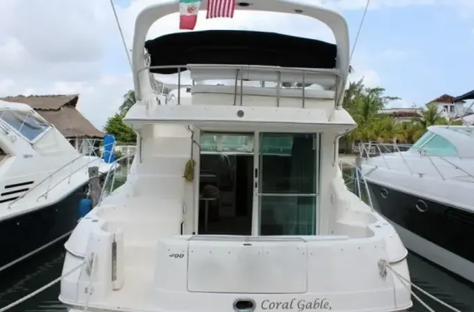 Sea Ray 41 Flybridge Motor Yacht Charter