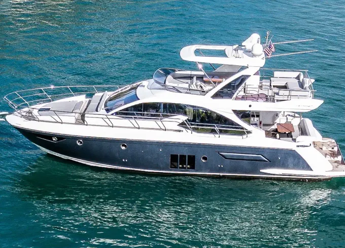 Enjoy Miami in 52ft Azimut 2020