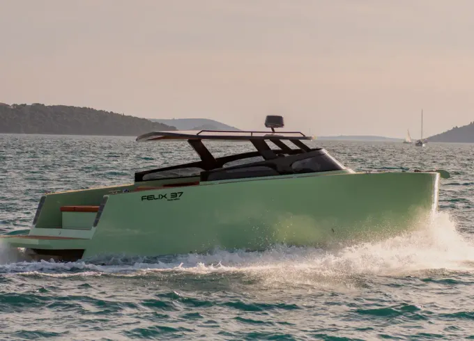 Private Felix 37 Limited Edition Speedboat Experience from Split