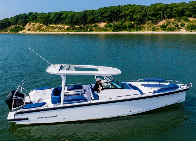 31' 2025 Axopar Sun Top Boat Rental in Delray Beach, Florida