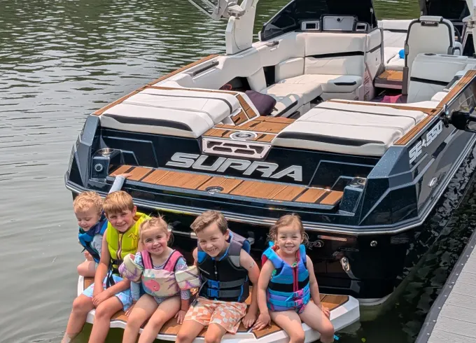 25ft Supra SE550 Bowrider - Wakeboarding, Tubing and More!