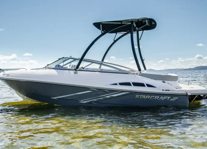 Amazing Starcraft Sport Bowrider Rental in Montréal, Québec